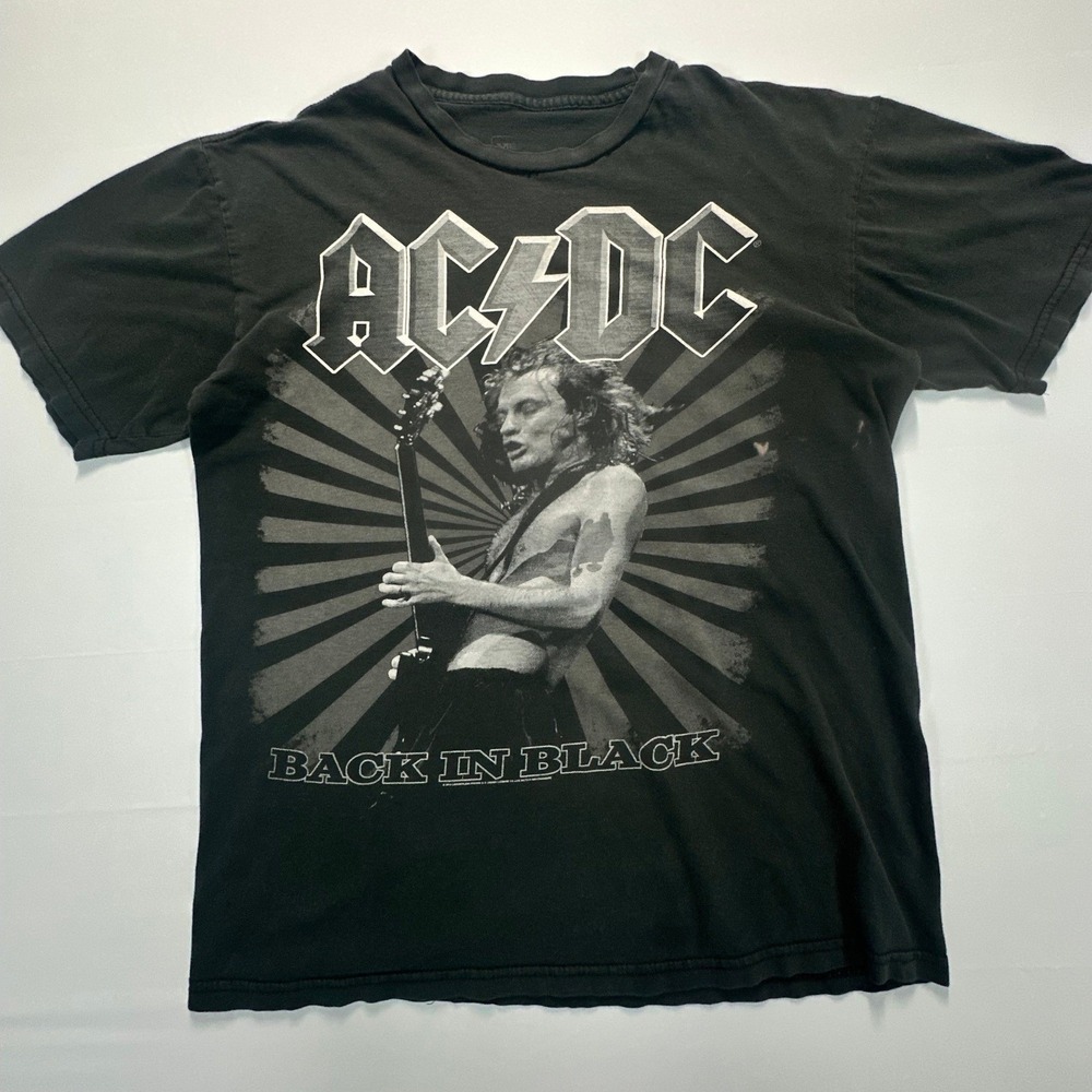 ACDC Back In Black Angus Young Graphic T-Shirt Mens Medium Black Rock Band Tee